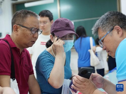 上海舉行2025年高校招生志愿填報現場咨詢會，助力考生科學規劃未來